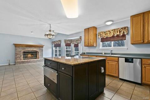 5715 Wrenwyck Pl, Weldon Spring, MO 63304 photo 18