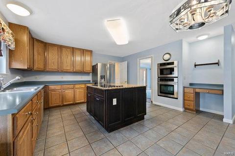 5715 Wrenwyck Pl, Weldon Spring, MO 63304 photo 20