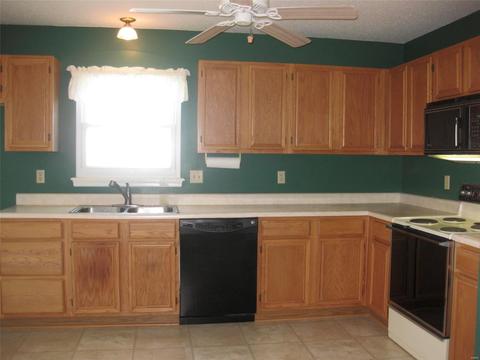 1015 Anna Mdws, Ballwin, MO 63021 photo 9