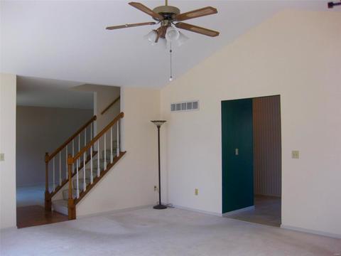 1015 Anna Mdws, Ballwin, MO 63021 photo 7