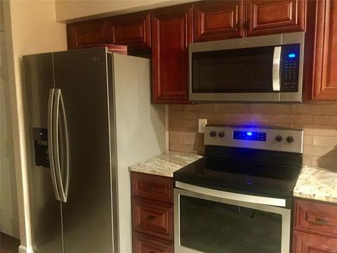 309 Fox Vlg, Ballwin, MO 63021 photo 8
