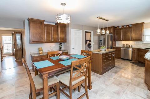 1151 Oak Borough Dr, Ballwin, MO 63021 photo 11