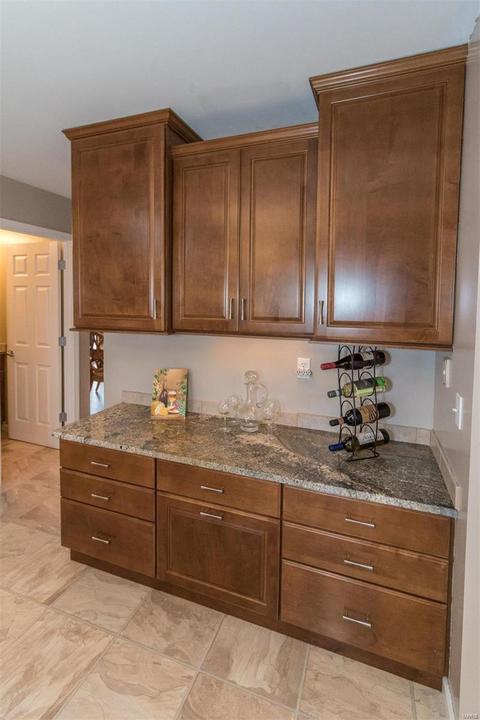 1151 Oak Borough Dr, Ballwin, MO 63021 photo 10