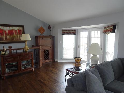733 Westbrooke Ter, Ballwin, MO 63021 photo 14