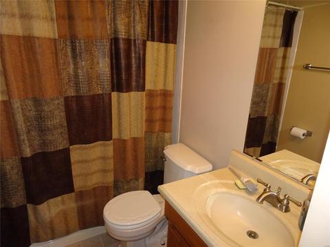 733 Westbrooke Ter, Ballwin, MO 63021 photo 35