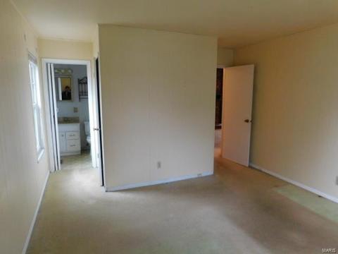300 Oakfield Dr, Ballwin, MO 63021 photo 12
