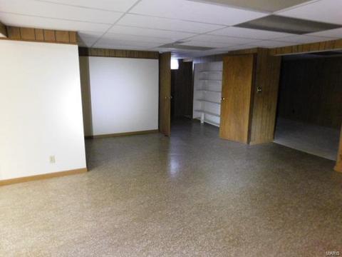 300 Oakfield Dr, Ballwin, MO 63021 photo 16