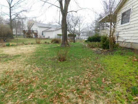 300 Oakfield Dr, Ballwin, MO 63021 photo 2