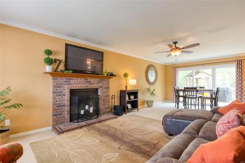 1505 Berry Leaf, Ballwin, MO 63021 photo 4