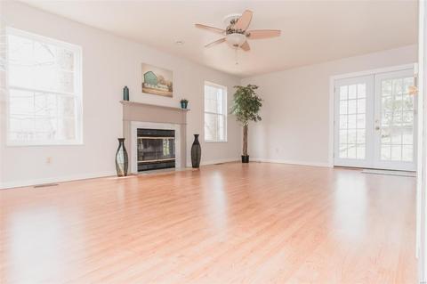 3 Whispering Leaf Ct, O'fallon, MO 63366 photo 3