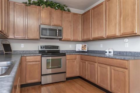 999 Tilestone Dr, O'fallon, MO 63366 photo 4