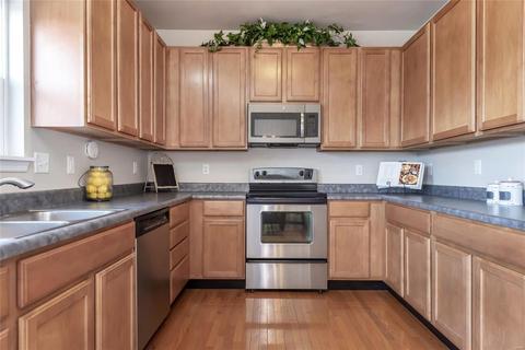 999 Tilestone Dr, O'fallon, MO 63366 photo 2