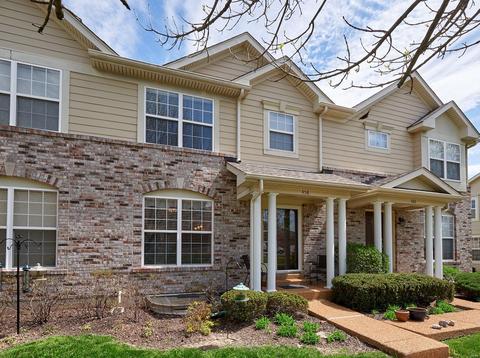 458 Coachgate Ct, Ballwin, MO 63021 photo 3