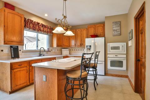 1423 Richland Meadows Dr, Ballwin, MO 63021 photo 8