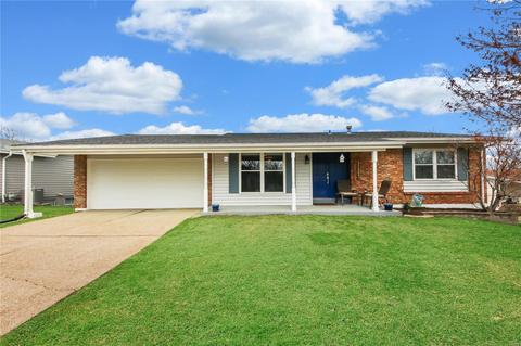 685 Cedar Run Dr, Ballwin, MO 63021 photo 1