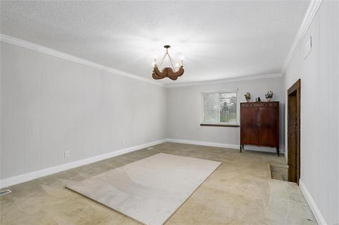 3815 Fee Fee Rd, Bridgeton, MO 63044 photo 12