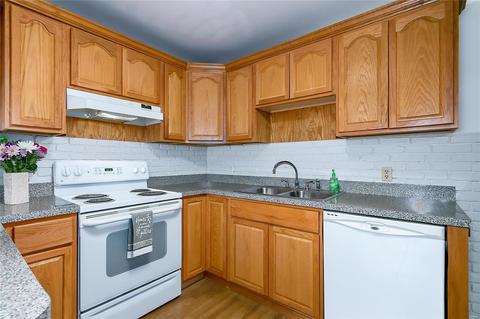3815 Fee Fee Rd, Bridgeton, MO 63044 photo 8