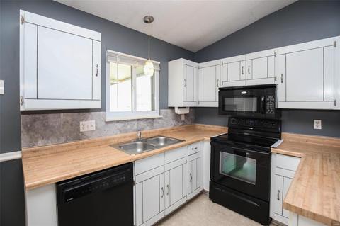 1322 Great Warrior Dr, O'fallon, MO 63366 photo 4
