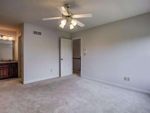 1096 Bristol Mnr, Ballwin, MO 63011 photo 35