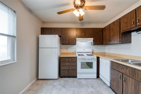 976 Barbizon, Manchester, MO 63021 photo 13