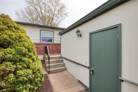 976 Barbizon, Manchester, MO 63021 photo 2