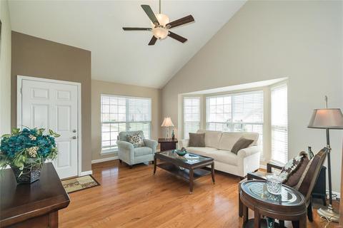 208 Belmonte Cir, O'fallon, MO 63368 photo 3