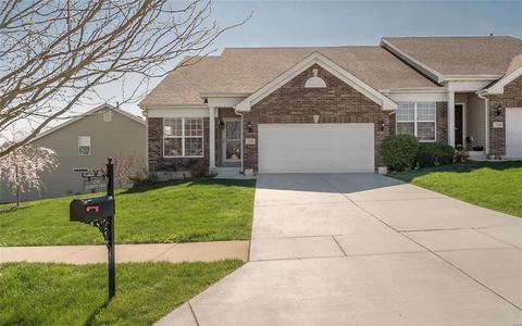 208 Belmonte Cir, O'fallon, MO 63368 photo 2