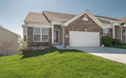 208 Belmonte Cir, O'fallon, MO 63368 photo 1
