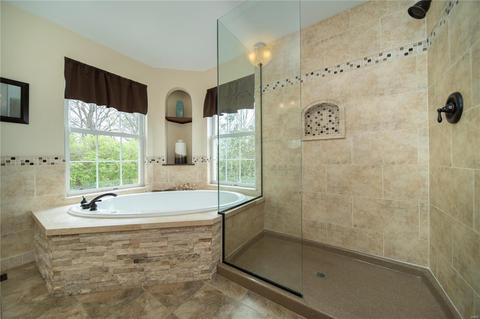 294 Dickens Farm Ln, Ballwin, MO 63021 photo 20