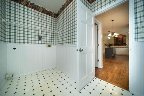 294 Dickens Farm Ln, Ballwin, MO 63021 photo 15