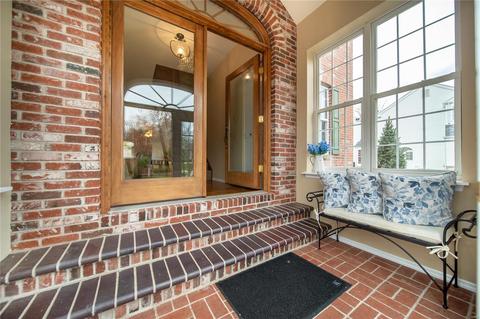 294 Dickens Farm Ln, Ballwin, MO 63021 photo 3
