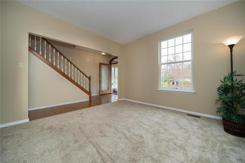 294 Dickens Farm Ln, Ballwin, MO 63021 photo 6