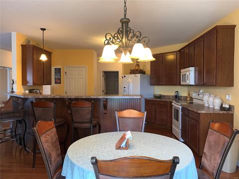 6540 Devonhurst Dr, Saint Louis, MO 63129 photo 3