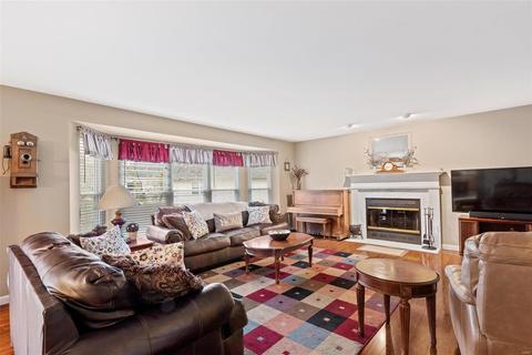 2207 May Wine Ln, O'fallon, MO 63368 photo 11