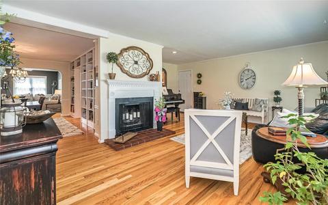 331 Providence Rd, Ballwin, MO 63011 photo 3
