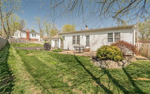 331 Providence Rd, Ballwin, MO 63011 photo 2