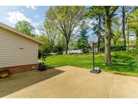 331 Northmoor Dr, Ballwin, MO 63011 photo 35