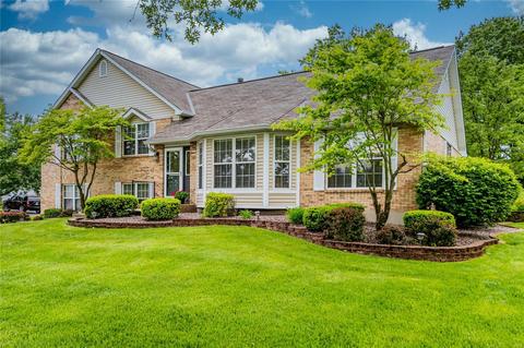 5280 Roanoke Dr, Weldon Spring, MO 63304 photo 1