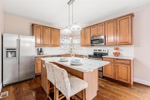 303 Durham Meadows Dr, O'fallon, MO 63368 photo 3
