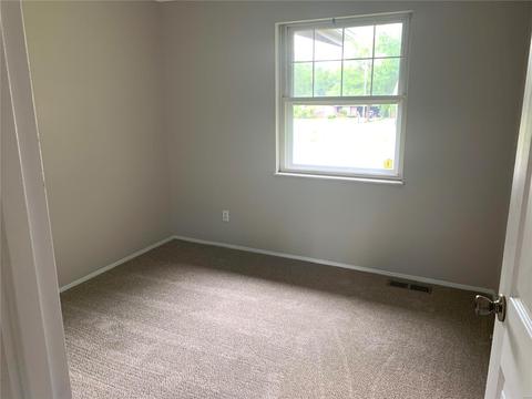 516 Blazedwood Dr, Ballwin, MO 63021 photo 14