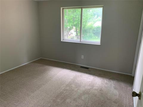 516 Blazedwood Dr, Ballwin, MO 63021 photo 11