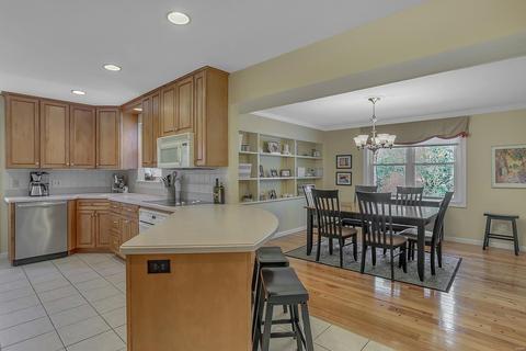 515 Nottingham Dr, Ballwin, MO 63011 photo 6