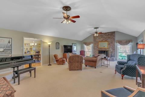 515 Nottingham Dr, Ballwin, MO 63011 photo 12