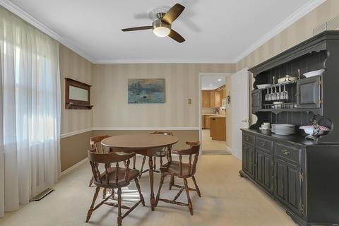 515 Nottingham Dr, Ballwin, MO 63011 photo 9