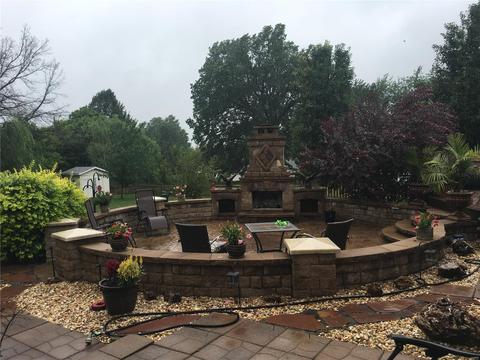 154 Mccluer Dr, O'fallon, MO 63368 photo 3
