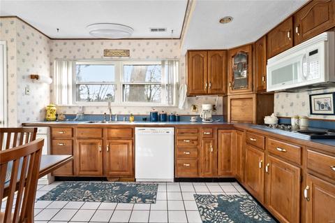132 Shaw Dr, Eureka, MO 63025 photo 8