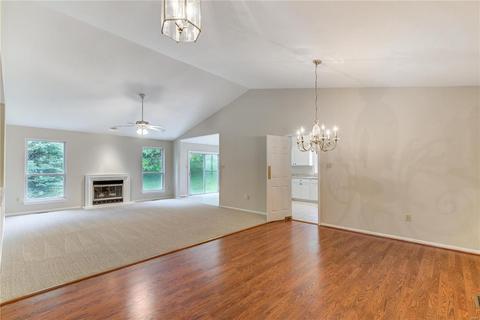 1412 Buckhurst Ct, Ballwin, MO 63021 photo 4