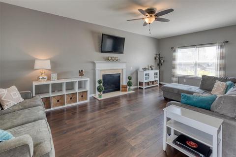 514 Deer Brook Dr, O'fallon, MO 63366 photo 3