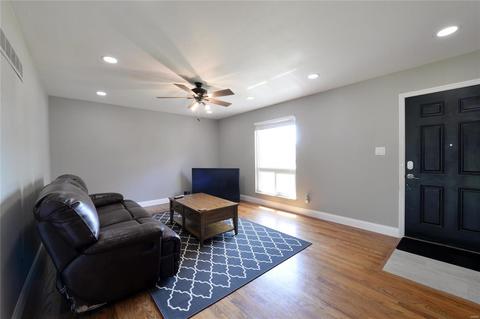 310 Sunrise Blvd, Ballwin, MO 63021 photo 4
