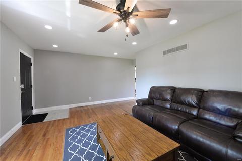 310 Sunrise Blvd, Ballwin, MO 63021 photo 6